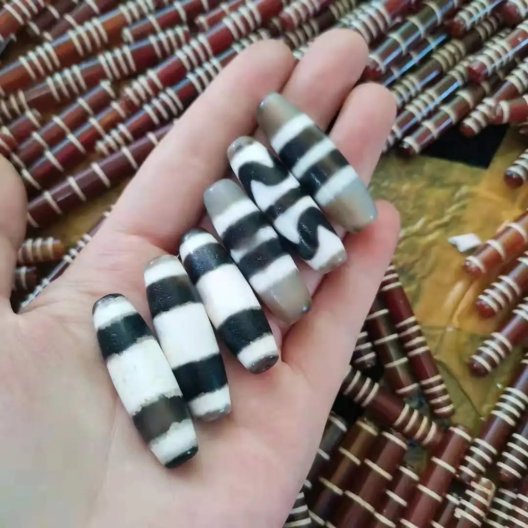 

1pcs/lots high-quality Tibetan old thread beads dzi beads Various line patterns Weathered Agate Precious Accessories diy gems