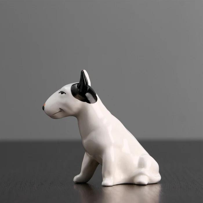 Статуэтка фарфоровая Бультерьер черное ухо 10 см авторская роспись 2305273 | Дом и сад