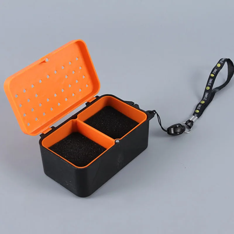 Рыболовная коробка многофункциональная 2 отсека рыболовная червь земляной