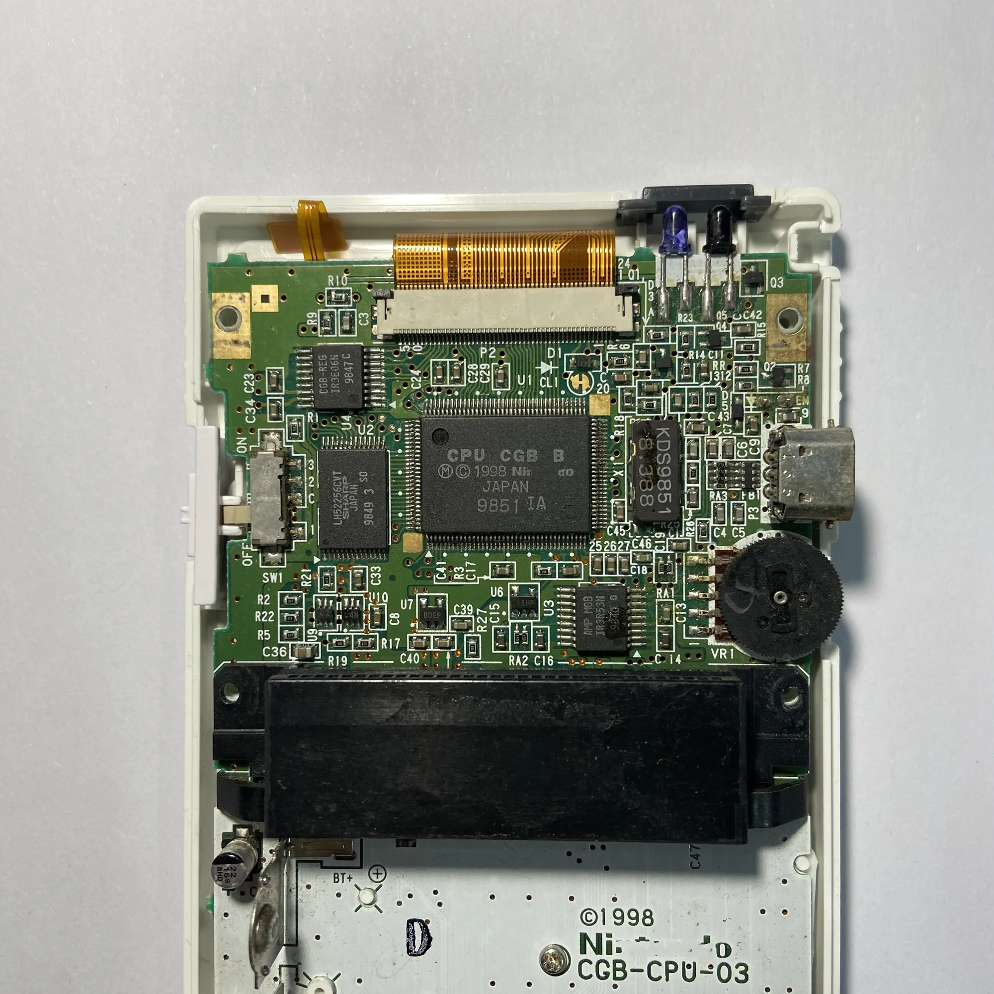 

2.2 inches GBC LCD High brightness LCD screen for Gameboy COLOR GBC, plug and play without welding and shell cutting