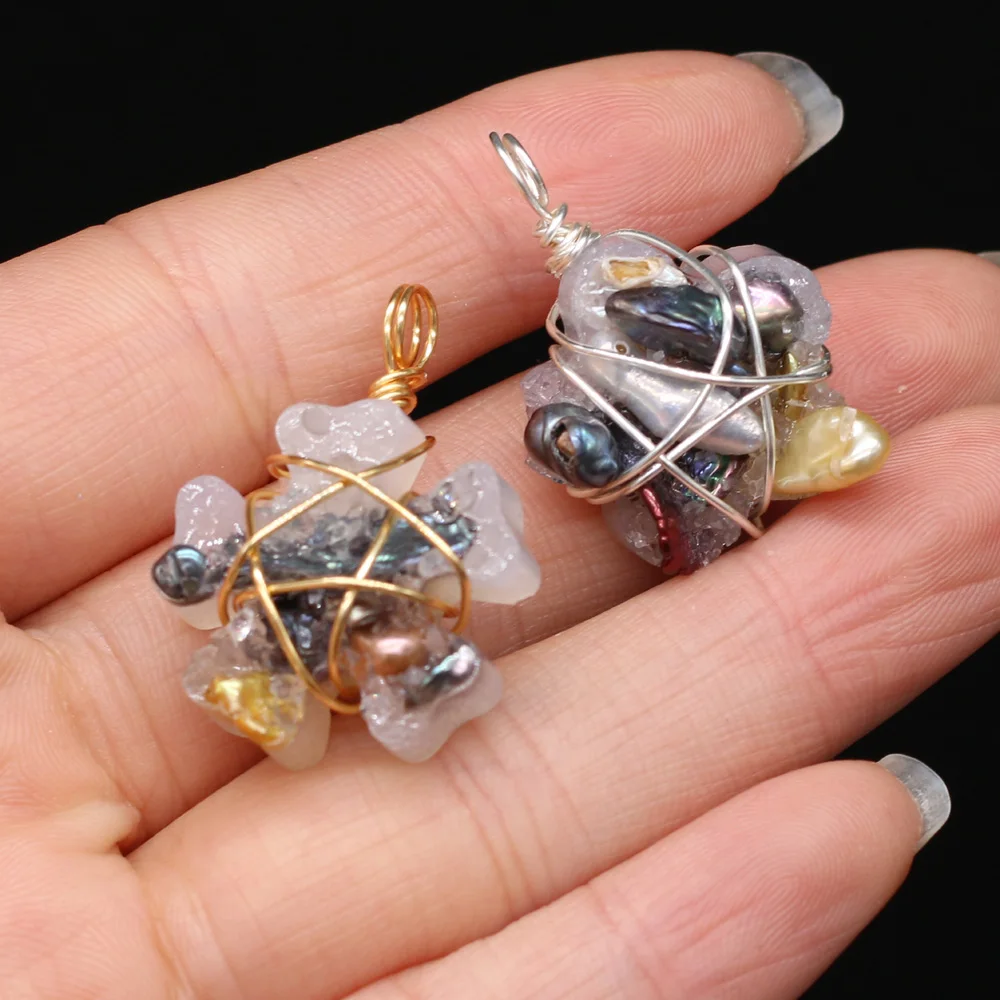 

Hot Selling Natural Semi-precious Stones Winding Irregular Flower-shaped Pearl Color Random Pendant Making Necklace BraceletGift