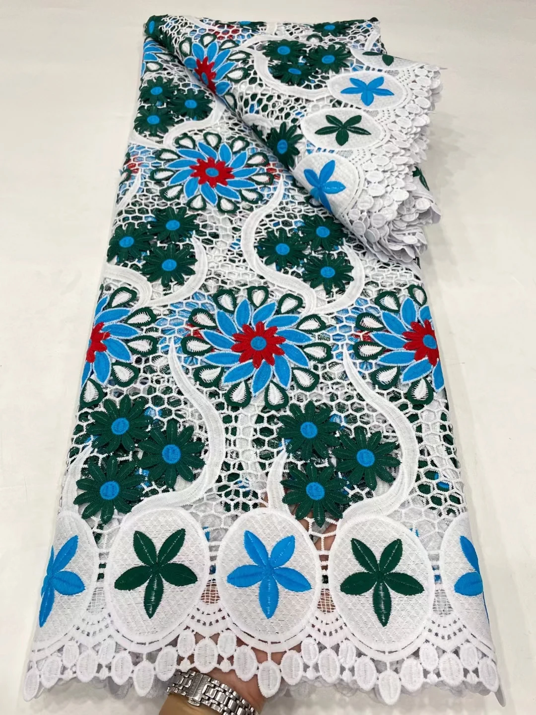 

Двухцветная кружевная ткань из гипюра, хорошее качество, Водорастворимая кружевная Ткань 5 ярдов, кружевная ткань из молочного шелка для од...