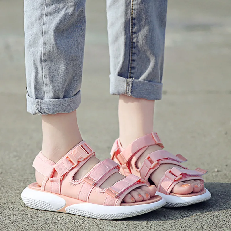 Модные дизайнерские женские сандалии на платформе брендовые черные розовые