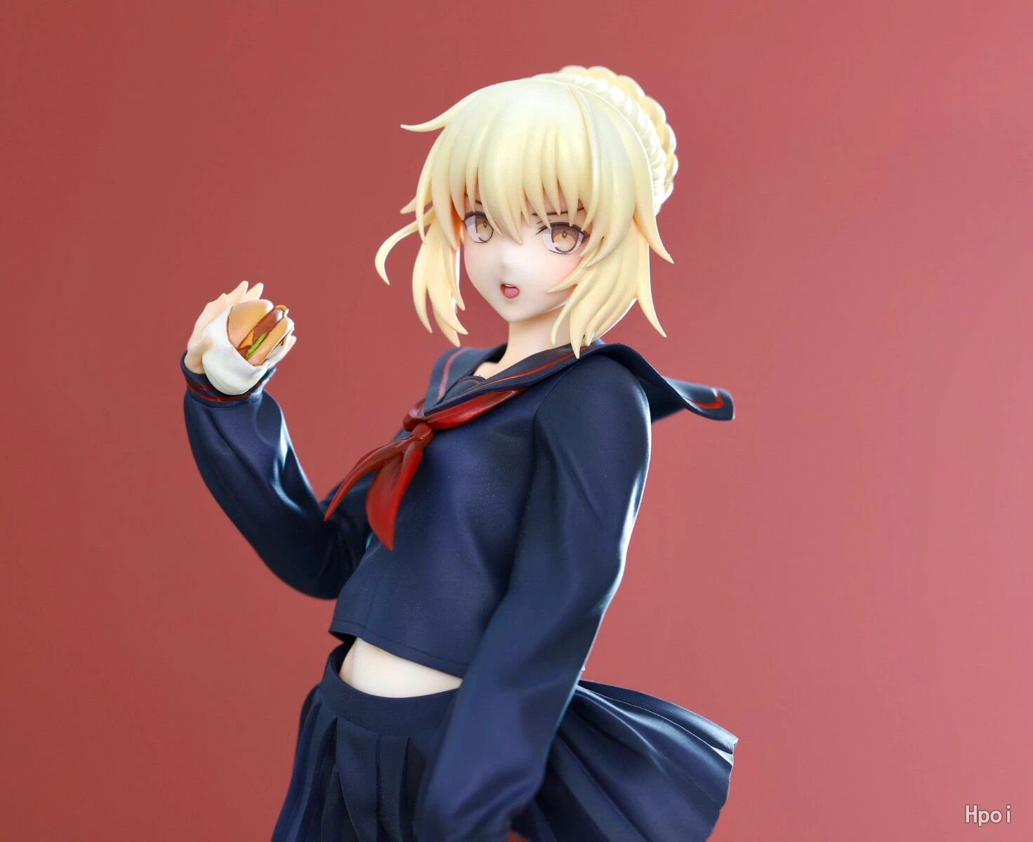 Каучуковая Фигурка Набор 1/6 Fate Saber в униформе с гамбургером Неокрашенный гараж Смола модель комплект