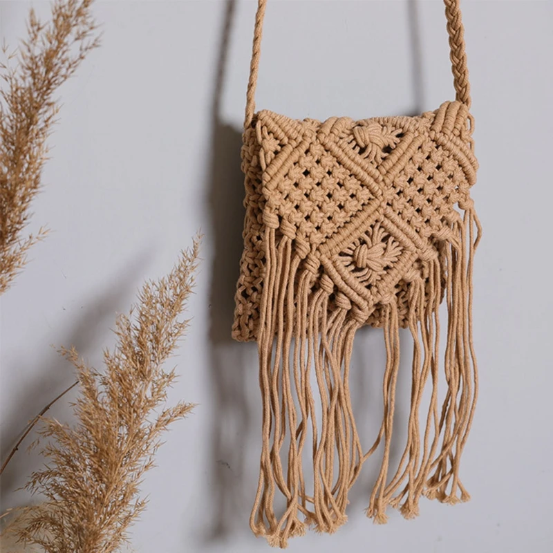 

Женский рюкзак с кисточками, сумка через плечо, плетеная пляжная сумка с откидной крышкой в стиле бохо, маленькая дорожная сумка для женщин ...