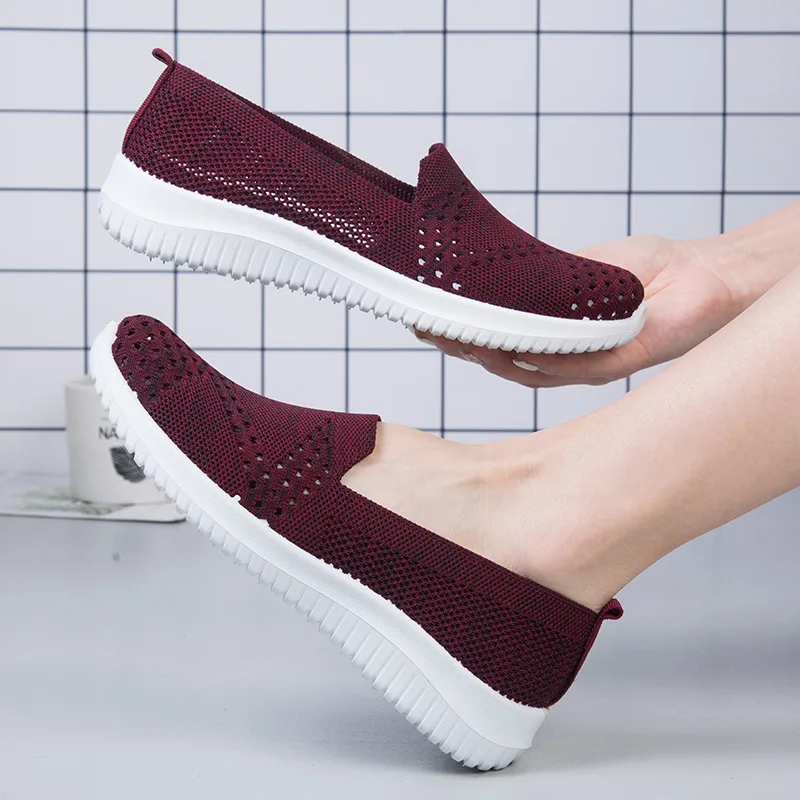 

Women Casual Shoes Light Sneakers Breathable Mesh Summer knitted Vulcanized Shoes Outdoor Slip-On Sock Shoes Plus Size Tennis