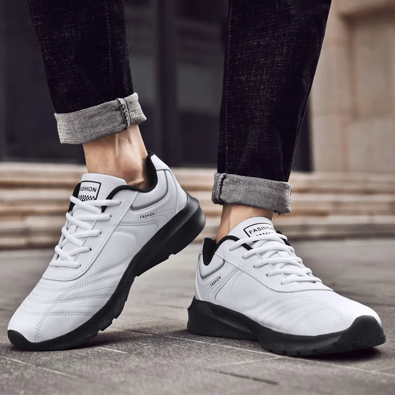 

Extra-large men's casual shoes 2020 new Korean trend black shoes lace-up walking sneakers all-match non-slip travel shoes