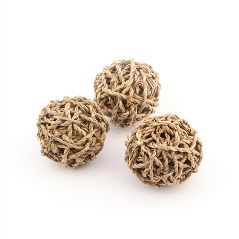 

New Arrival Hamster Chew Toys Small Pet Chewing Toy Natural Straw Ball Rabbit Small Pet Toys Rodents Teeth Cleaning Ball Cleaner