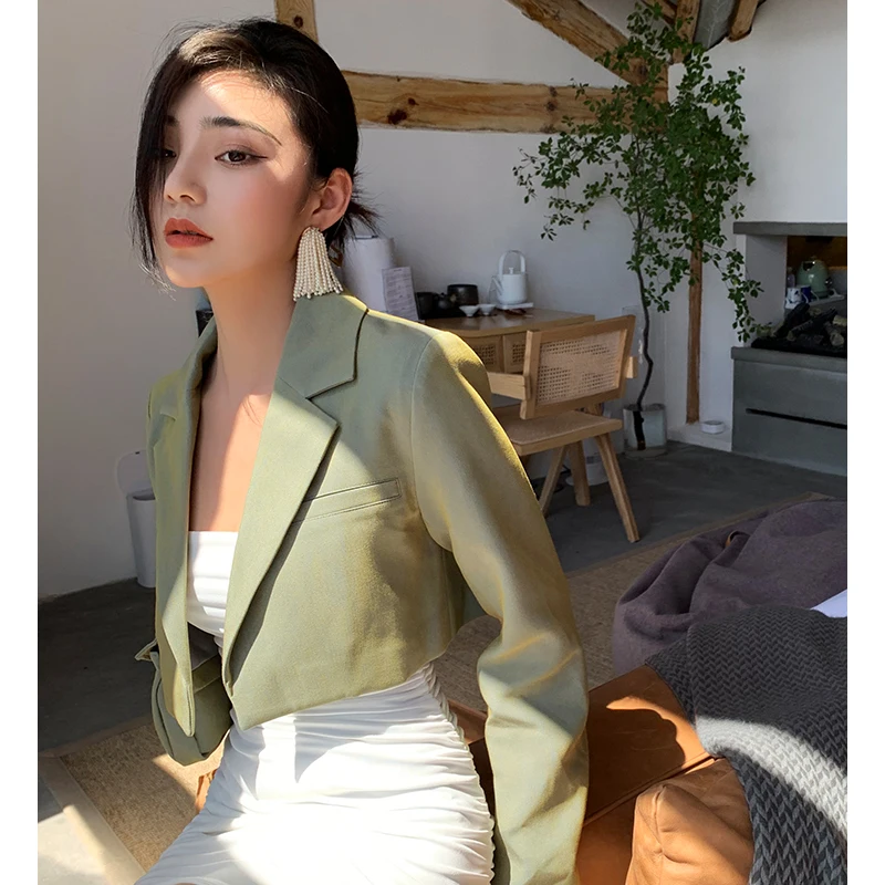 

Heavy Industry Autumn and Winter Senior Retro Handmade Pearl Tassel Temperament Ear Stud Long Ear Stud Earrings Female
