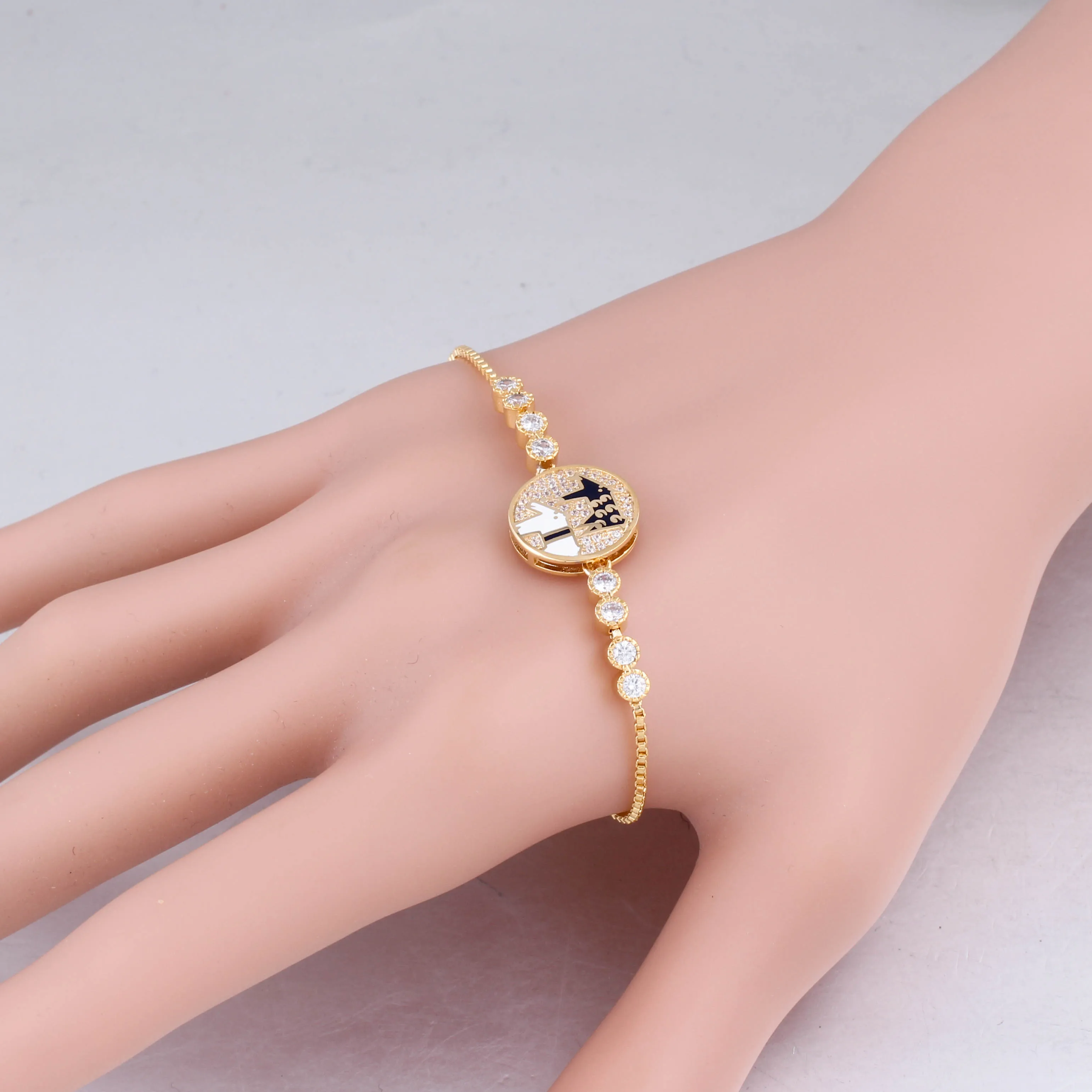 

Dropshipping Ethnic Decorations Bracelet for Women Adjustable Delicate Micro Paved AAA Zirconia Enamel Jewelry