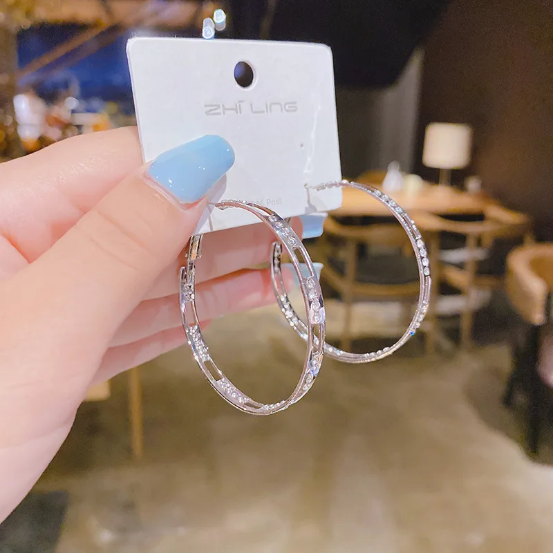 

Trendy Luxury Simple Silver Color Hoop Earrings For Women Girl Gold Circle Elegance Fashion jewelry 2022 Trend Gift Earrings