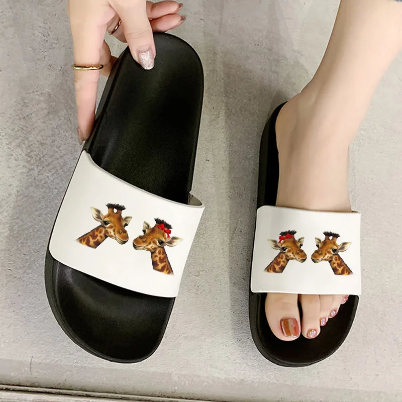 

Cute Giraffe Flip Flops Bathroom Home Slippers Non Slip Bathroom Home Slides Women Cartoon Slippers Summer Indoor Slippers
