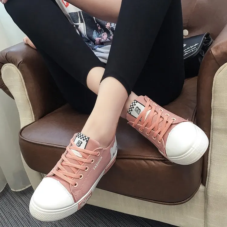 

2021 White Black Women Vulcanized Sneakers Breathable Flat Casual White Shoes Cat Woman Spring and Autumn Canvas Shoes