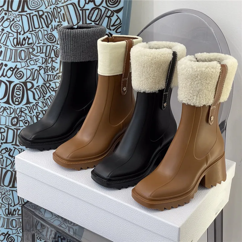 

New High-Quality Soft Leather Villus Round Toe Square Root Women's Short Boots British Street Style Warm Women's Knight Boots