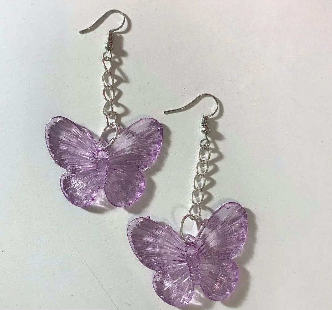 

Retro butterfly earrings drop female tide net celebrity INS cold wind butterfly pendant design niche Europe and the United State