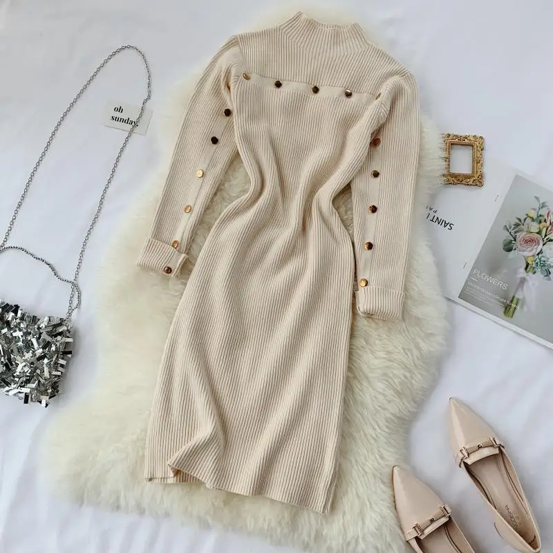 Теплое женское платье свитер зимняя винтажная одежда облегающее белого цвета на