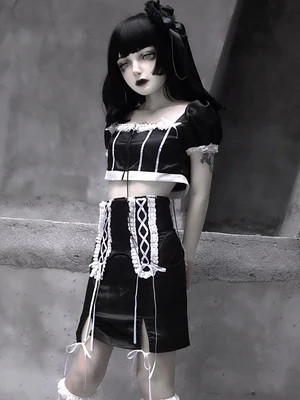 

Black Gothic Lolita Suit Cool Girl Lace Bowknot Short Sleeves Hip Package Sexy Maid Cosplay Costume Punk Goth Loli Skirt