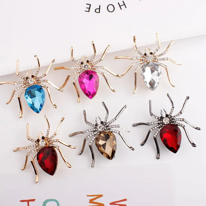 

Fashion Spider Brooch Green Red Blue Classic Spider Insect Brooch Crystal Brooch Fashion Men And Women Banquet Gift Jewelry