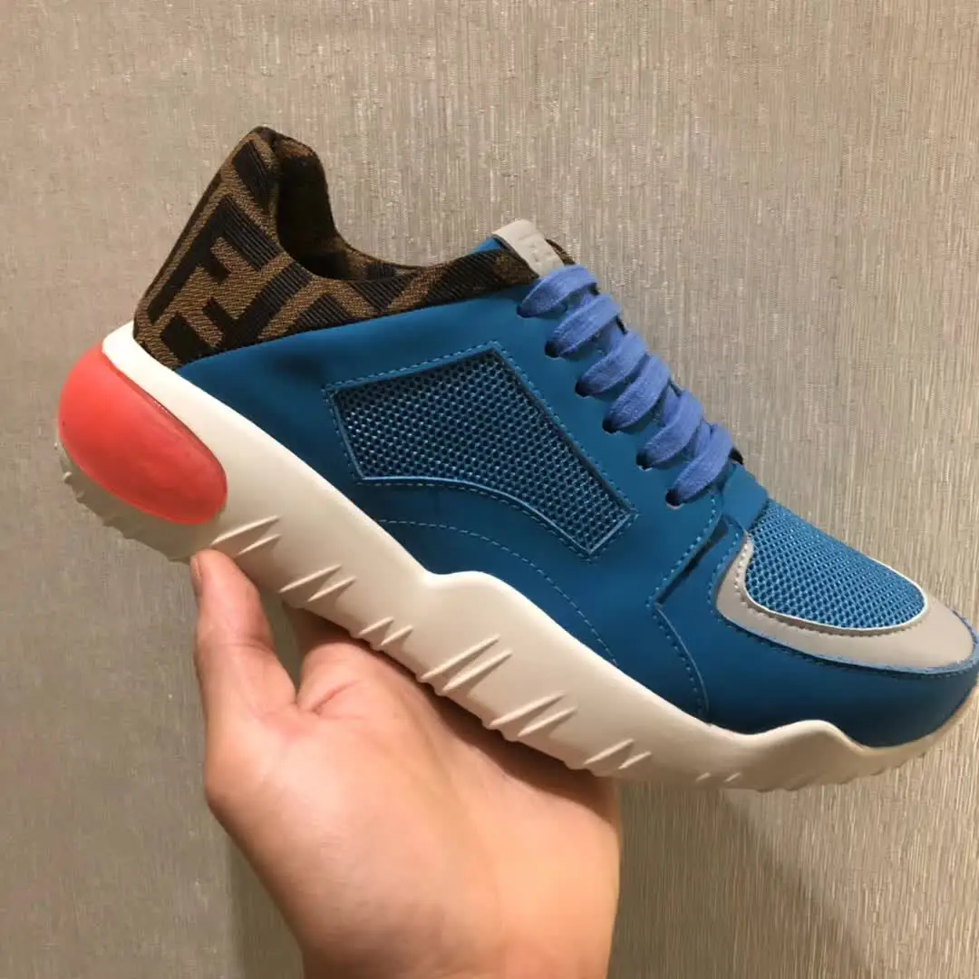 

New Men's and women's running shoes Soft and comfortable Ultra light and breathable Jogging outdoors Mesh shoes