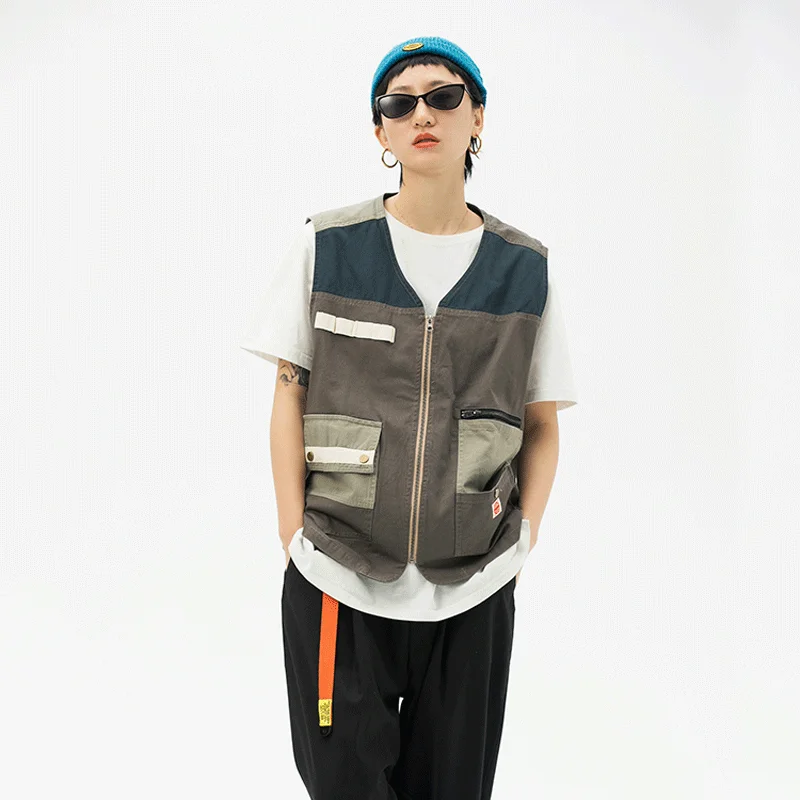 Жилет мужской весенне-летний осенний тонкий дышащий с несколькими карманами