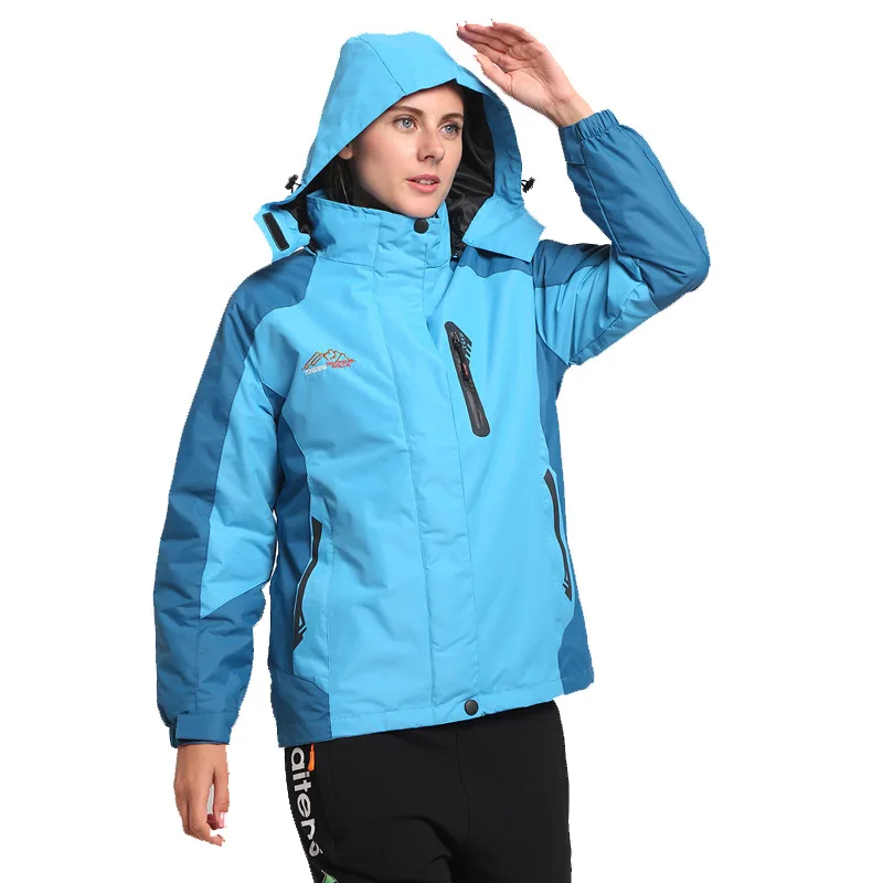 

Middle-aged Mom And Dad COUPLE'S Three-in-One Raincoat Jacket Removable Shoulder Within Expedition Snowfield Clothing