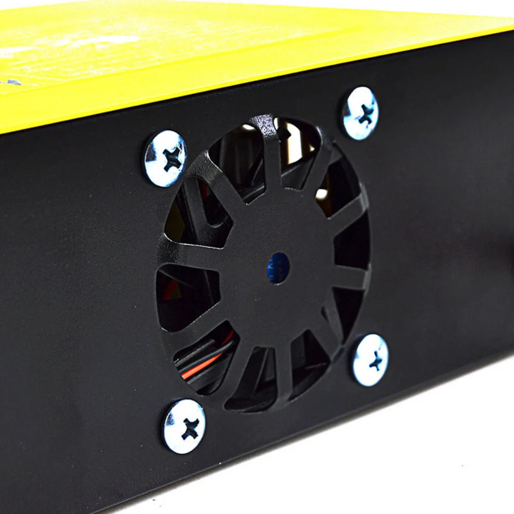 

12/24V LED Intelligent Display Charger Car Battery Charger for Lead Acid Batteries (Plug)