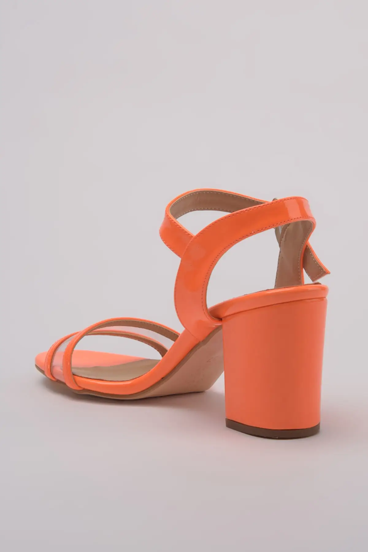 

Trendyol Neon Women 'S Classic High-Heeled Shoes TAKSS20TO0363