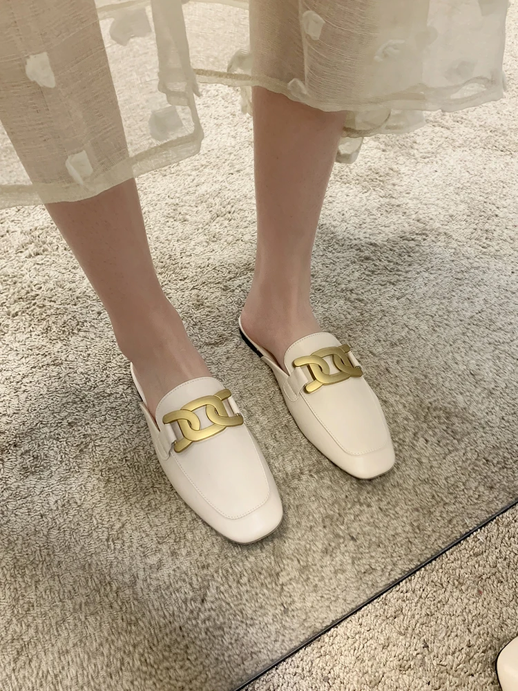 

Shoes Woman 2021 Low Slippers Summer Cover Toe Pantofle Luxury Slides Rivet New Soft Designer Square Flat PU Basic Scandals Fabr