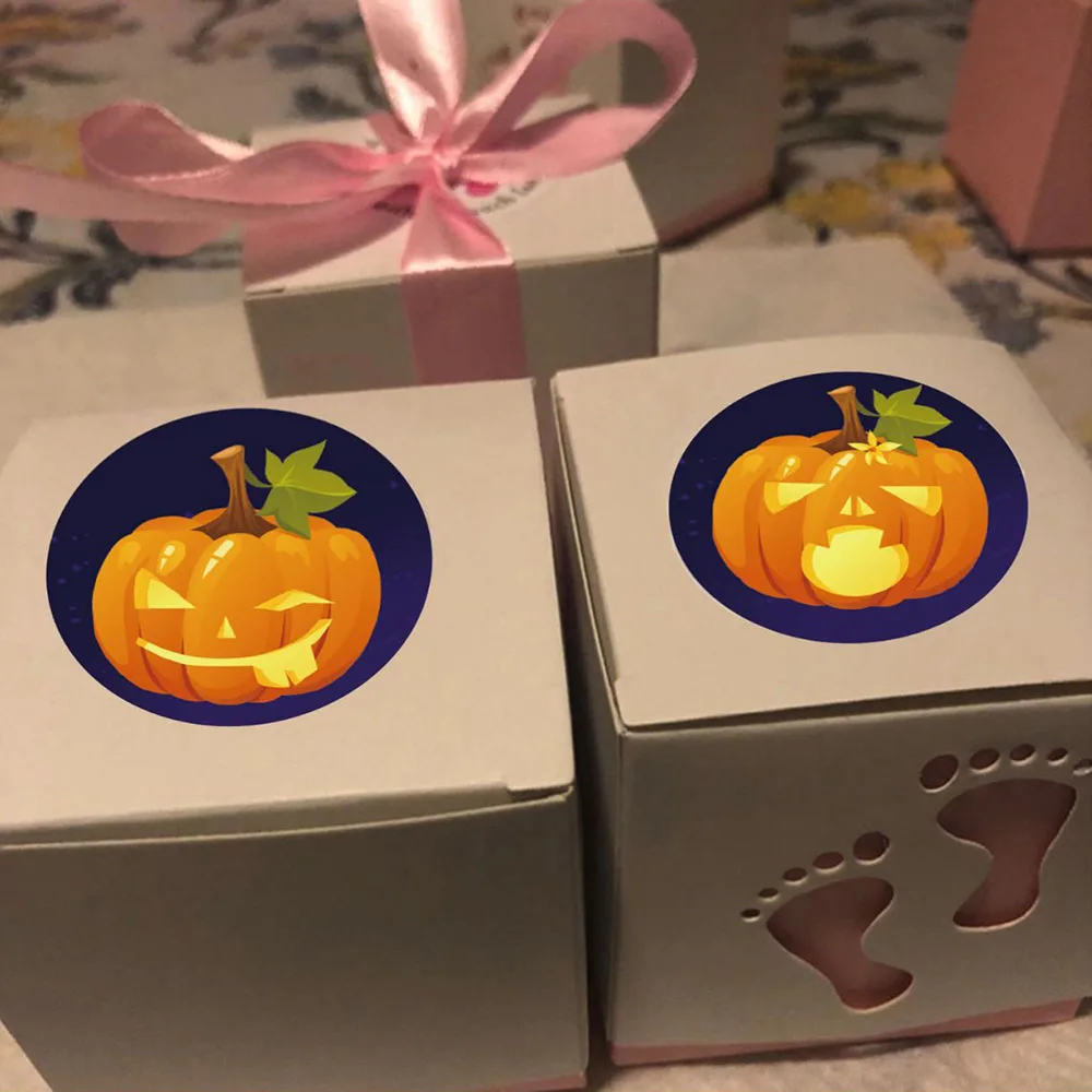 

500 Pcs Halloween Stickers Reward Stickers Labels Roll School Teachers for Kids Reward Students Party Happy Halloween Decoration