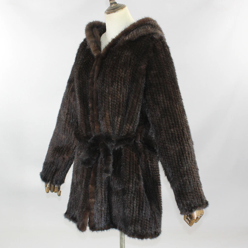 Женская зимняя шуба из натурального меха норки с капюшоном | одежда