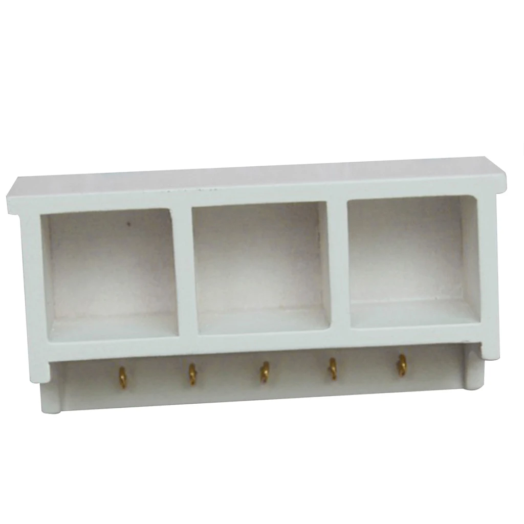 Деревянная настенная мини-стойка белая с крючками для кукольного домика 1:12