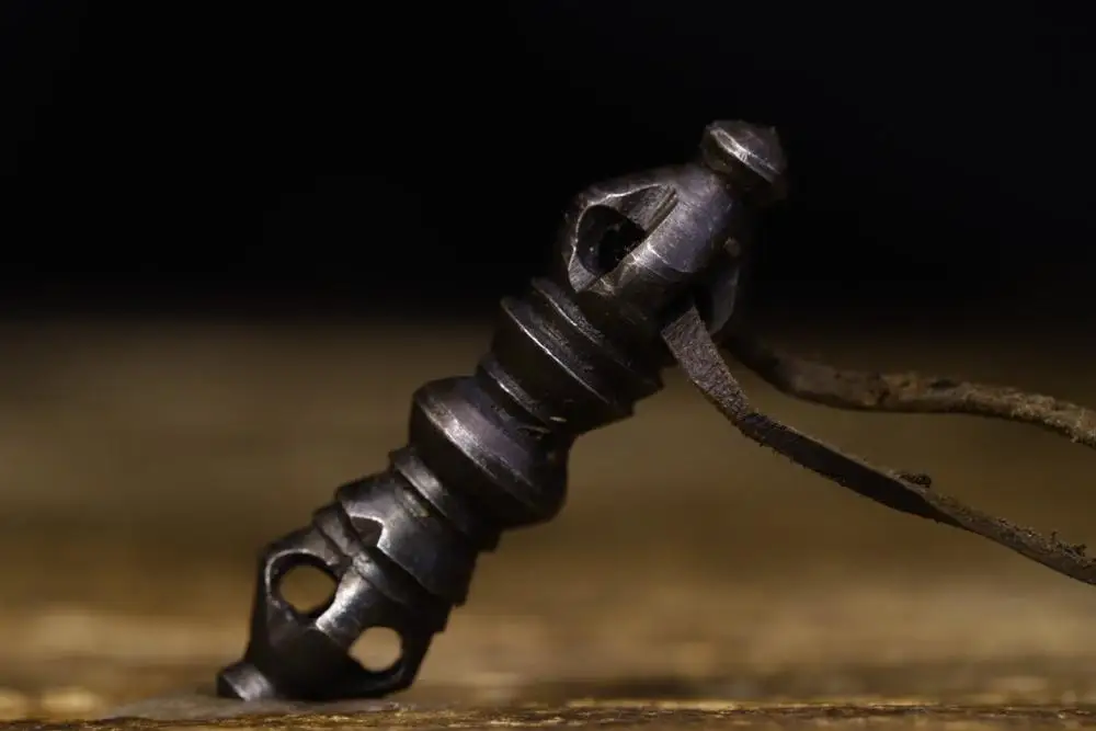 

Home Decor 2" Tibet Buddhism Temple Old Tiantie Dorje Vajra Phurba Dagger Holder Pendant artifact Ward off evil spirits