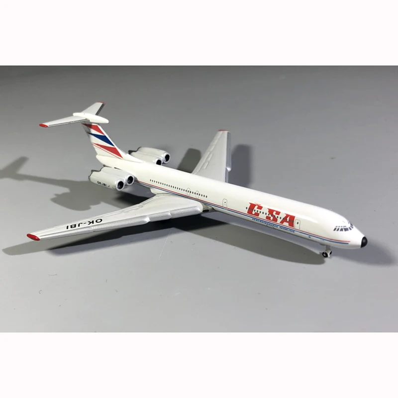 Изысканные 1:500 чешские авиации il-62 il-62m с трёхмерными чертёжами ОК-jbi |