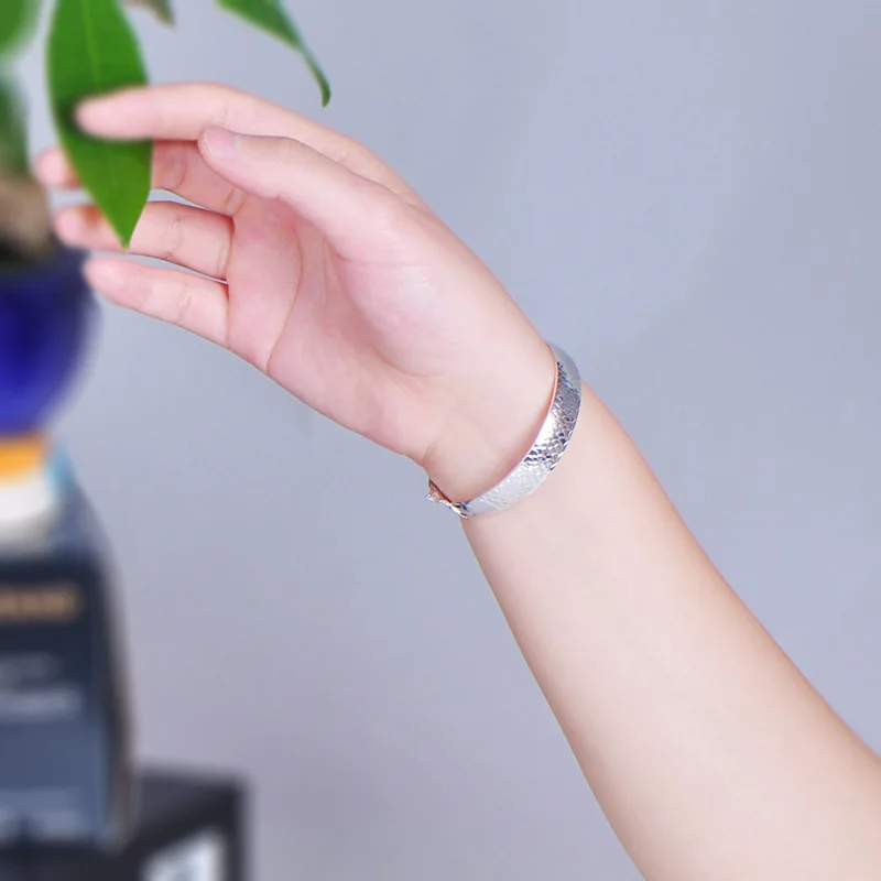 

Bracelet Korean version silver plated carp silver bracelet bangles with charms accessories for women