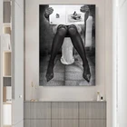 Абстрактная картина в скандинавском стиле, Женщина Сидящая на туалете, чтение книги, Картина на холсте, постеры и принты, украшение для стены дома
