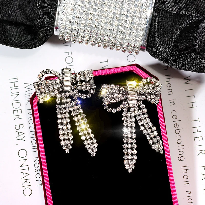 Женские серьги-гвоздики из серебра 925 пробы с фианитами | Украшения и аксессуары