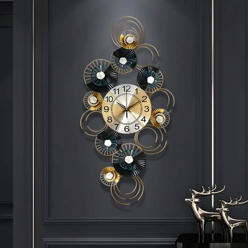 

Luxury Metal Wall Clock Creative Modern Abstract Silent Fashion Wall Clock Large Hanging Orologio Parete Home Accessories EI50WC