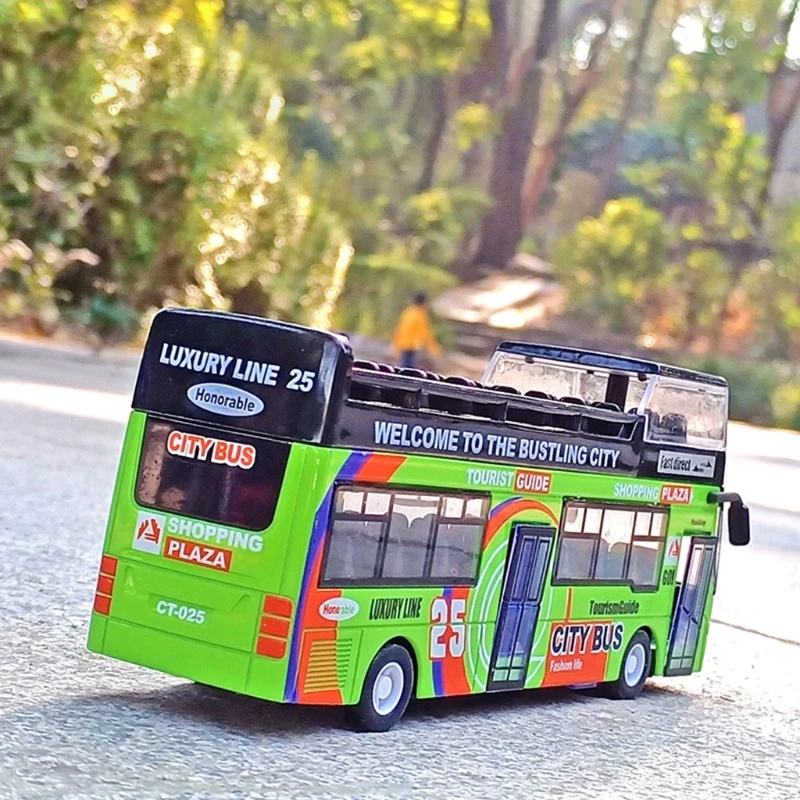 

B36E High Quality Alloy Classic Bus World Minibus Alloy Model Toy Bus Desktop Decor Kids Collectible Three Colors