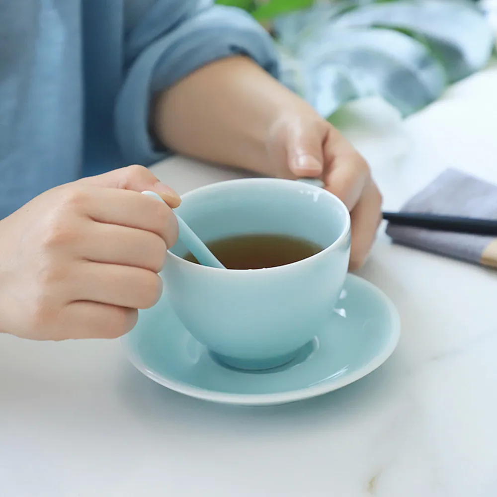 

Кофейная кружка, набор чайной чашки и блюдца 9 унций, фарфоровая посуда для напитков, можно мыть в микроволновой печи и посудомоечной машине,...