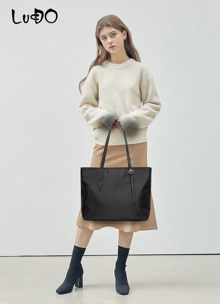 

LUCDO European Women Handbags 2020 Casual Large Capacity Tote Bags Elegant Party Luxury Bags Fashion Oxford Shoulder Bag