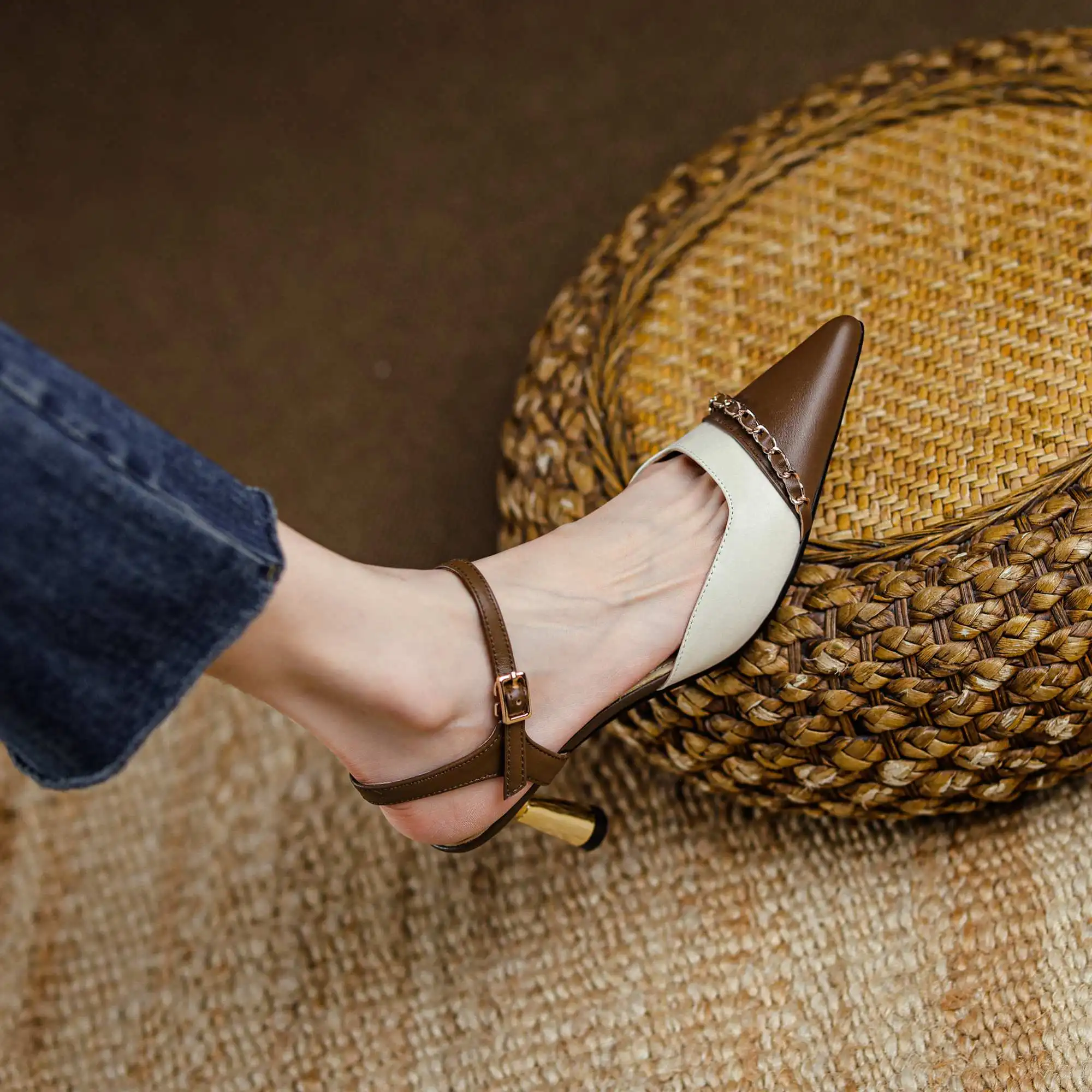 

Krazing Pot size 40 full grain leather pointed toe mixed colors chains shallow slingback vintage buckle straps women sandals L33