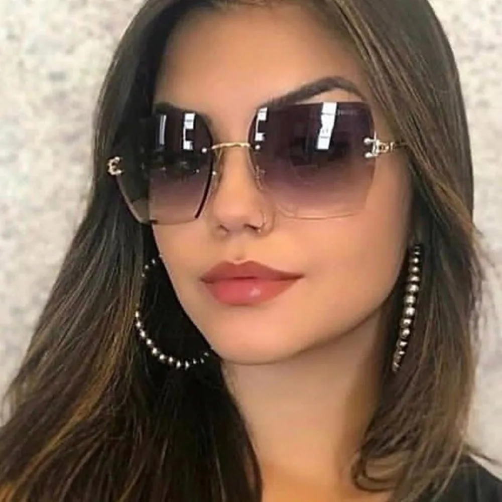 

Trendy Oversized Rimless Square Sunglasses Women New Fashion Ladies Metal Frame Sun Glasses Sexy Trimming Gradient Lens UV400