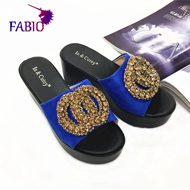 Женские туфли из флока на высоком каблуке шлепанцы танкетке с металлическими