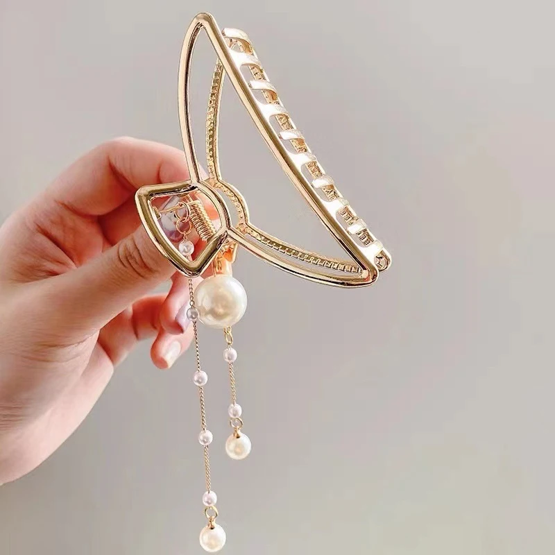 

Woman Elegant Pearl Tassel Hair Claws Girls Metal Hairpins Women Fashion Hair Accessories Hair Clips Barrettes