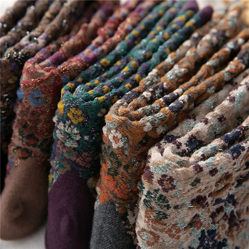 

New Fashion Women Funny Socks Cotton Euramerican National Wind Autumn Winter Ladies Floral Socks Warm Cute Vintage Meias Sokken