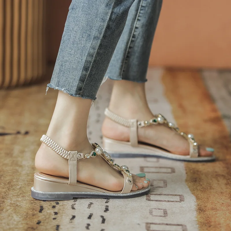 

Сандалии стразы женские на плоской подошве, богемные босоножки, летняя модная обувь