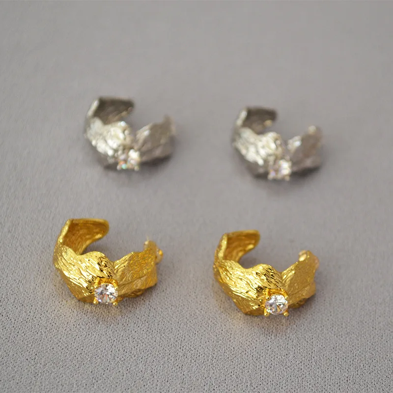

Europe and the United States carved irregular concave-convex texture zircon flash diamond 925 silver stud earrings