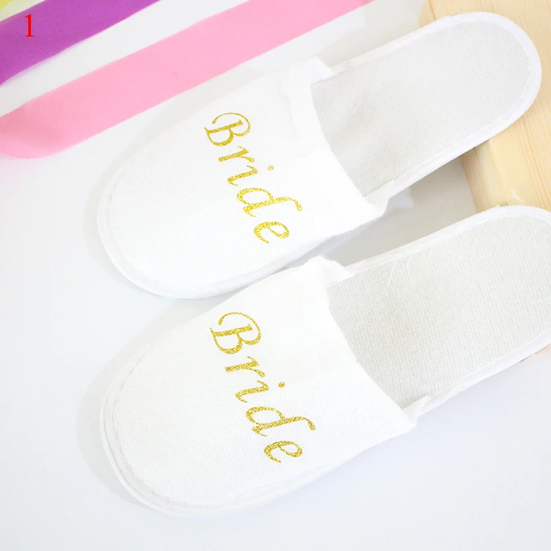 

1 Pair Gold Letter Bridal Shower Wedding Decoration Bridesmaid Bride Slippers Hen Night Bachelorette Slippers Party Supplies Hot