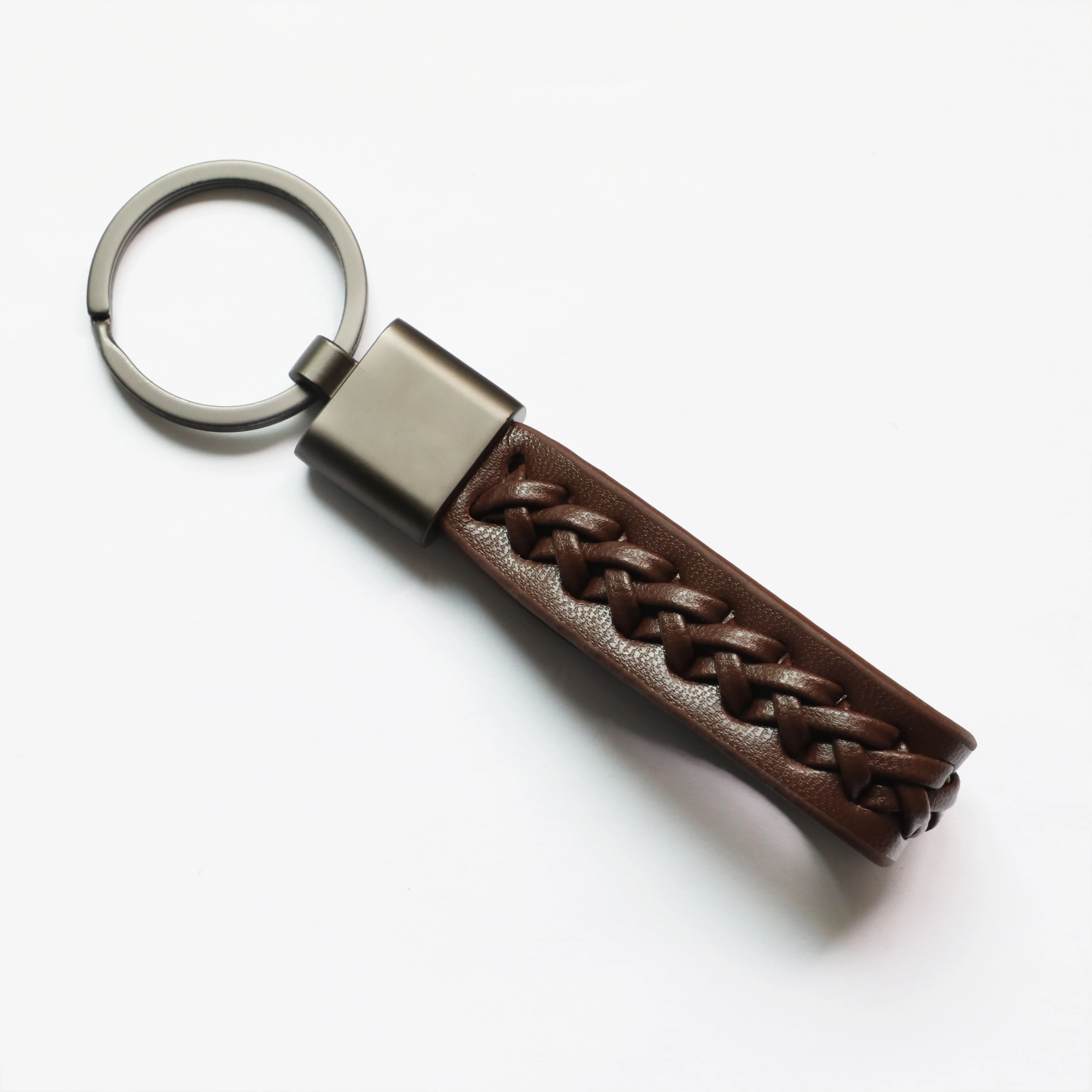 Высококачественный плетёный кожаный брелок коричневые металлические брелки для