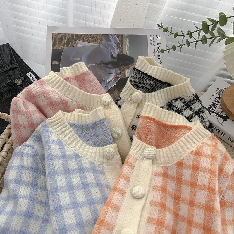 

Single-breasted buckle O neck plaid long-sleeved knitted cardigan women's autumn Korean retro short Sweater jacket knit cardigan